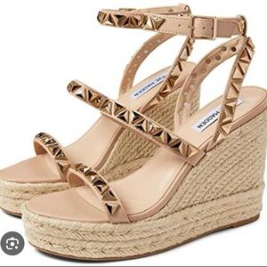 Steve Madden Sessions Tan Wedges
